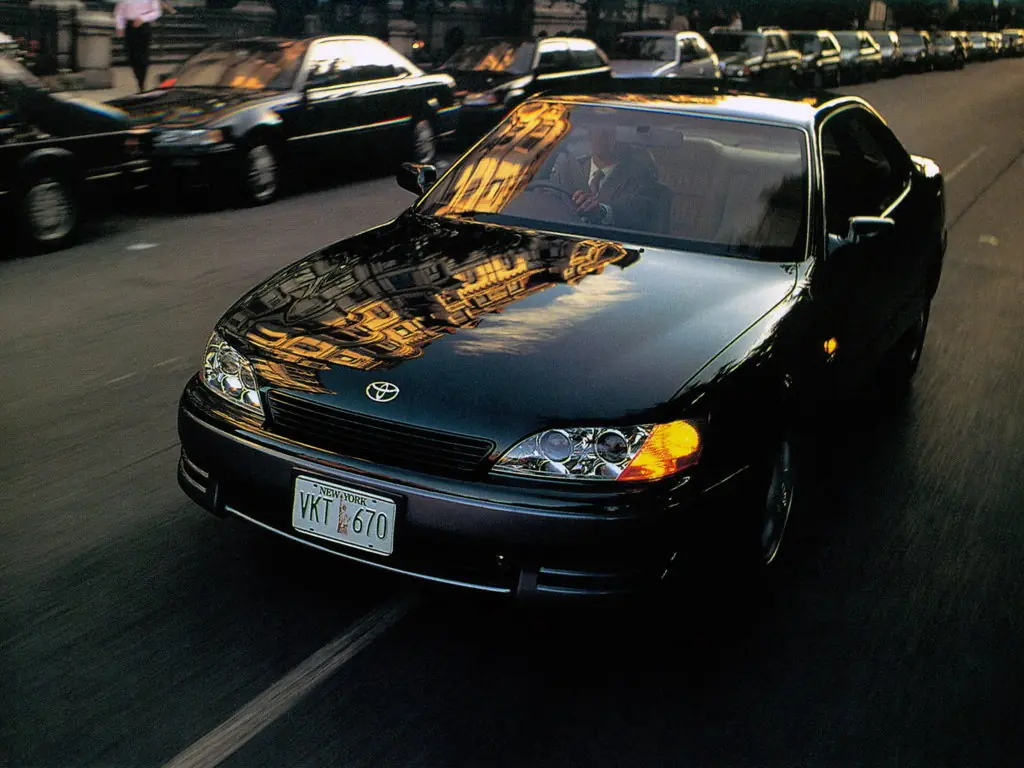 Toyota Windom (VCV10, VCV11) 1 поколение, седан (09.1991 - 07.1994)
